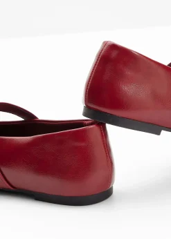 Ballerines à bride et œillets