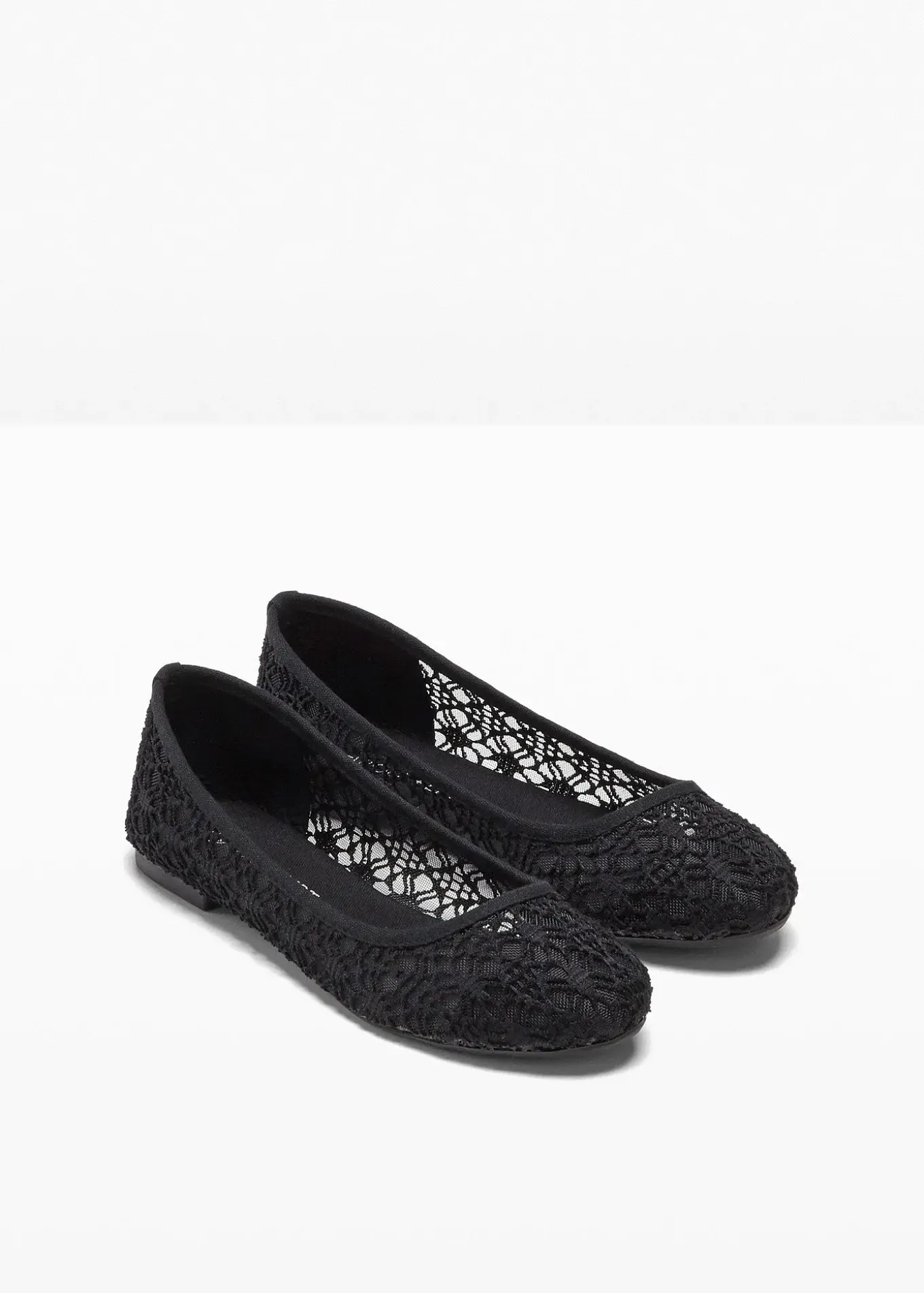 Ballerines à dentelle