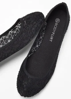 Ballerines à dentelle