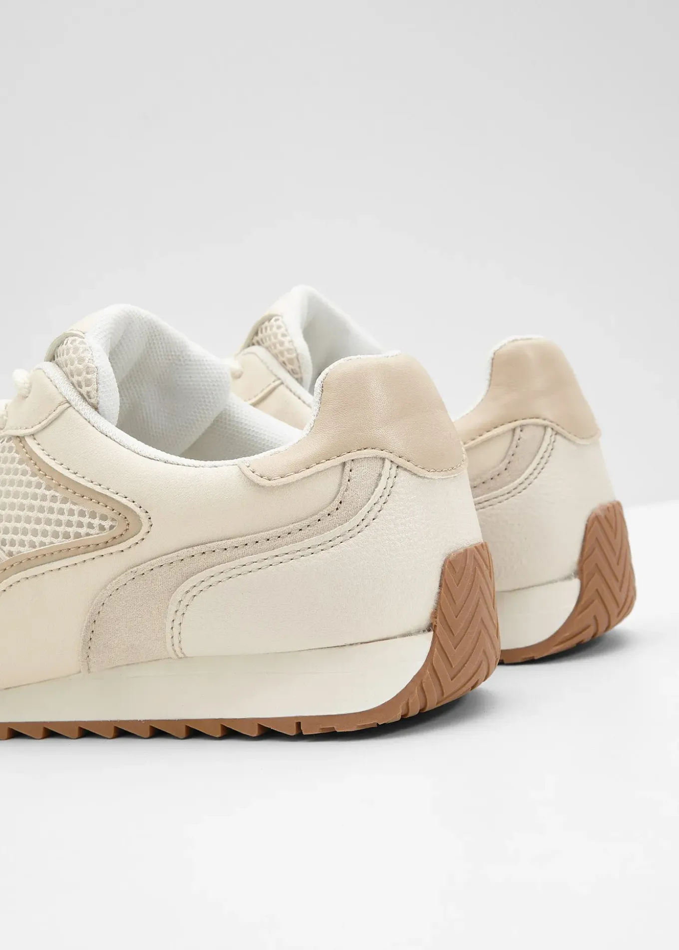 Baskets chunky avec empiècement en mesh