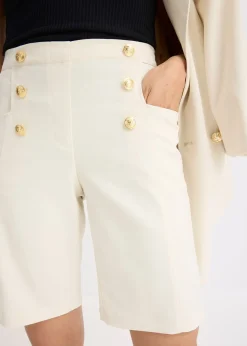 Bermuda avec boutons décoratifs