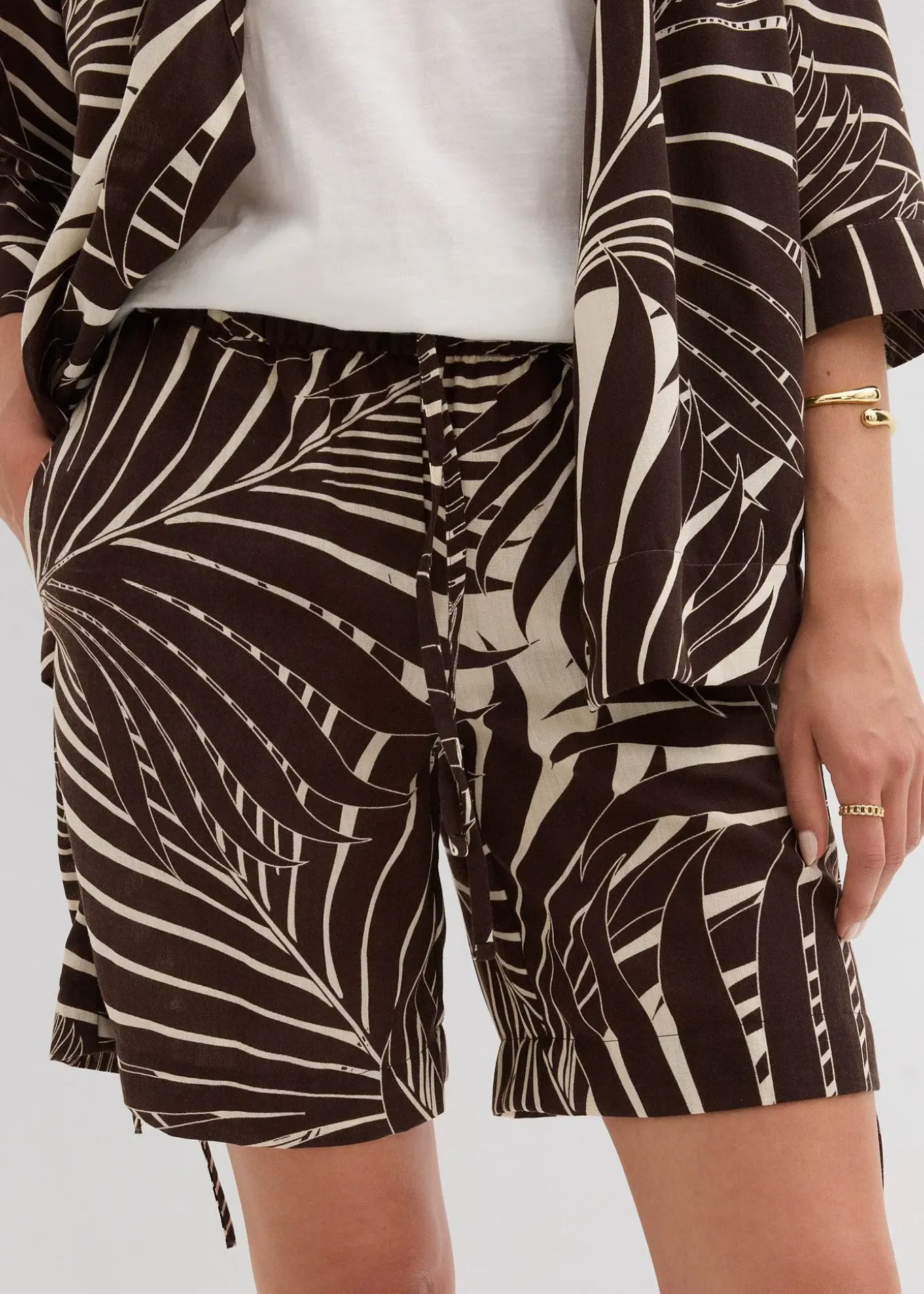 Bermuda avec taille élastiquée