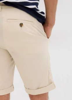 Bermuda chino, Regular