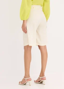 Bermuda doux en viscose mélangée