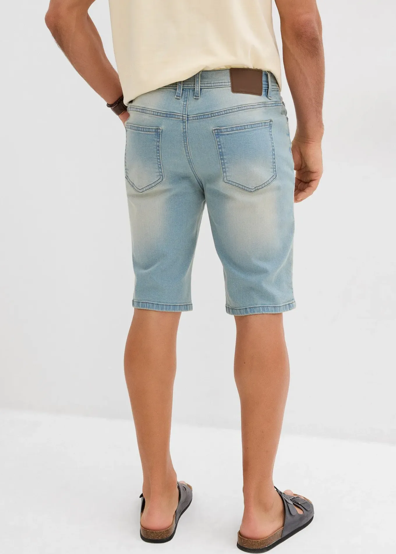 Bermuda en jean extensible avec entrejambe renforcé, regular