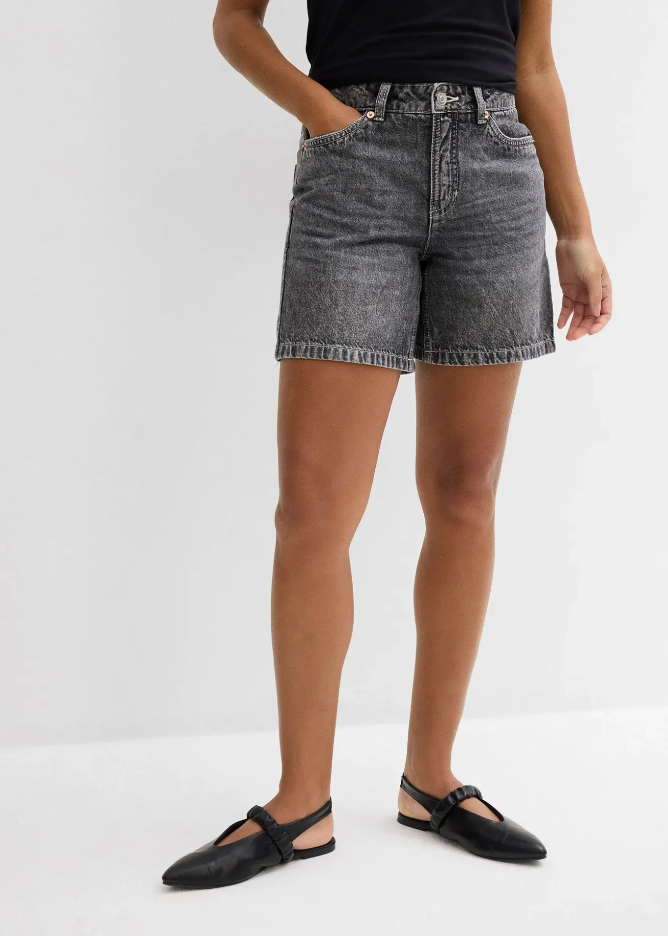 Bermuda en jean taille mi-haute, peu extensible