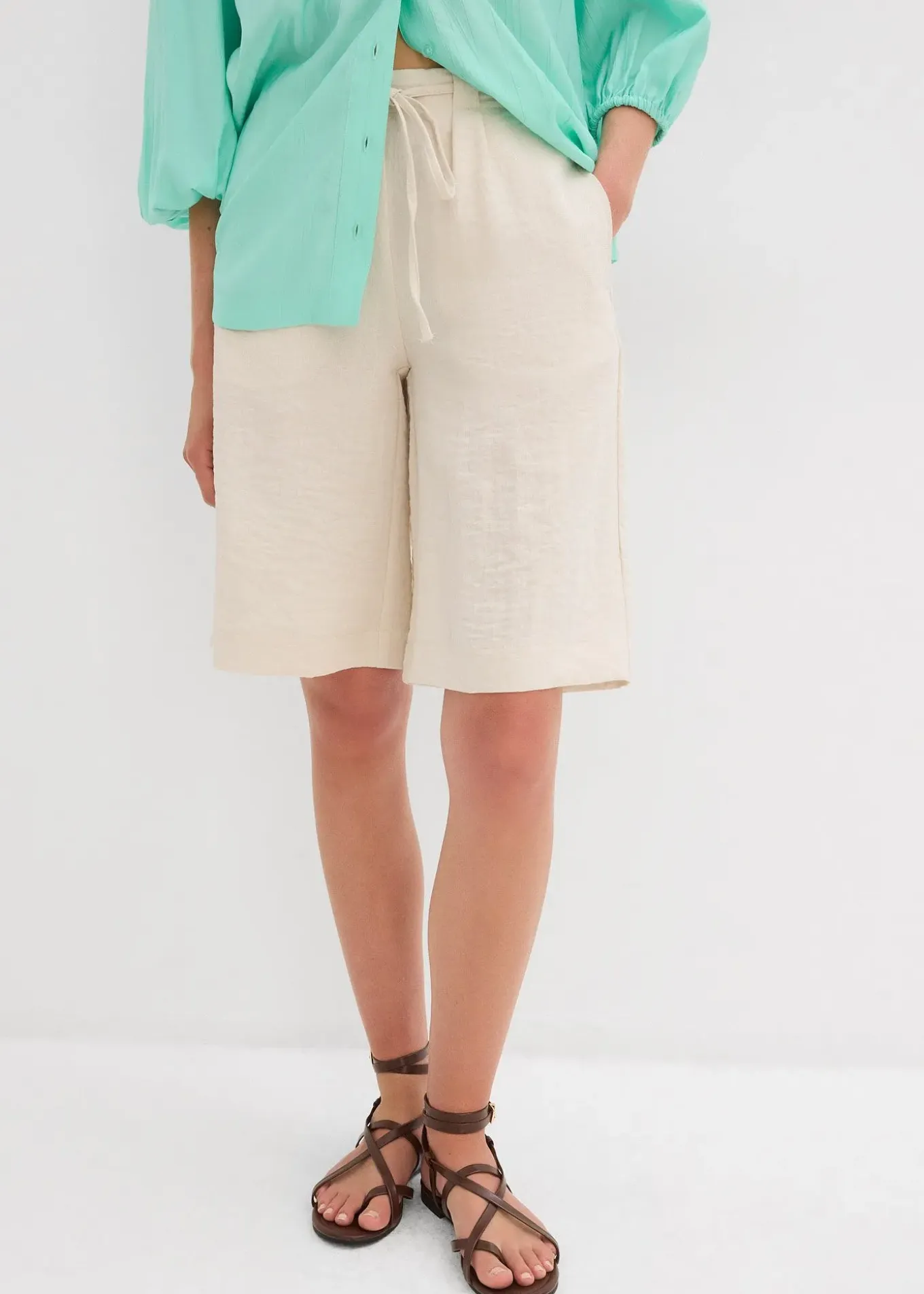 Bermuda fluide en viscose mélangée