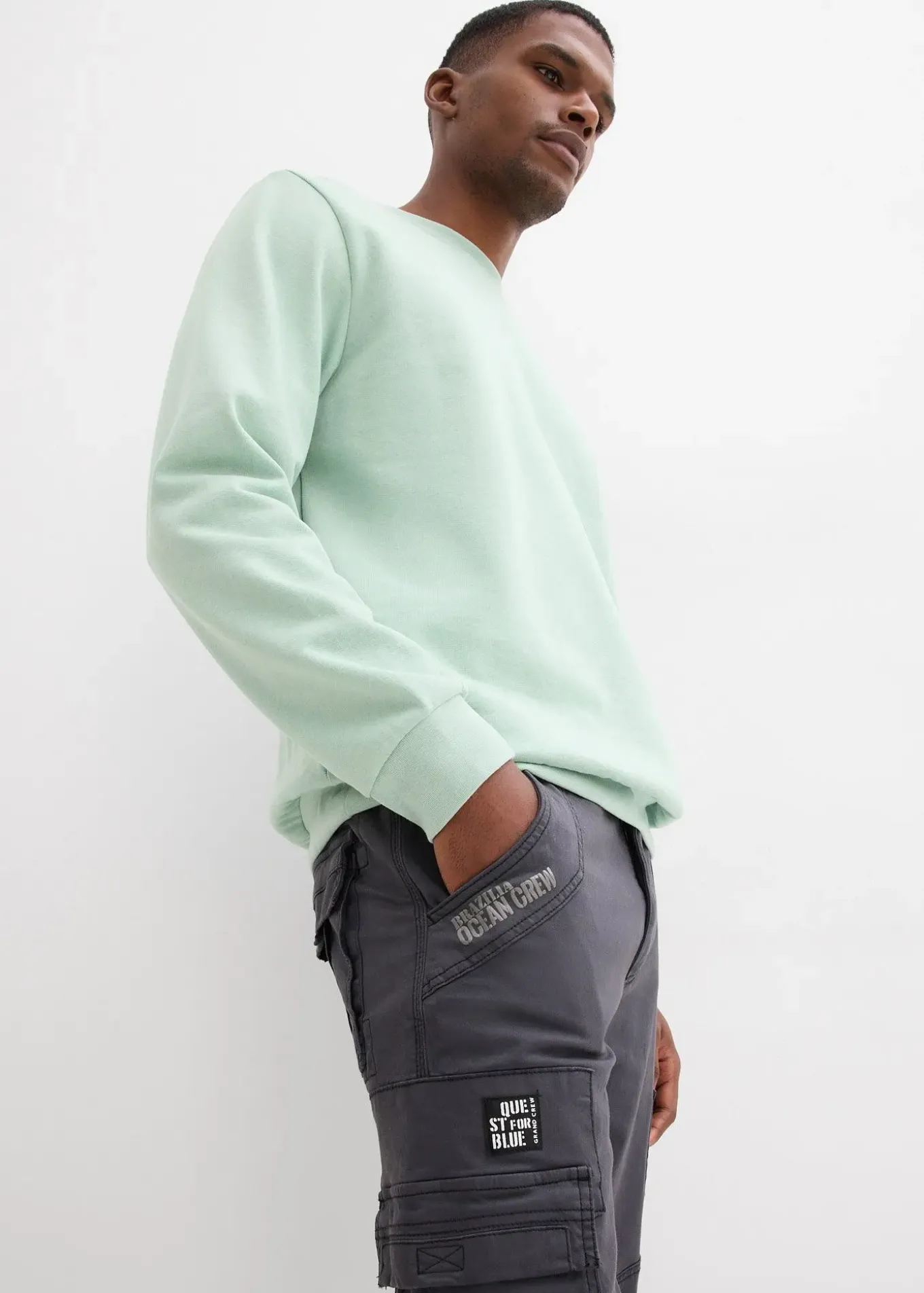 Bermuda long et regular avec poches cargo