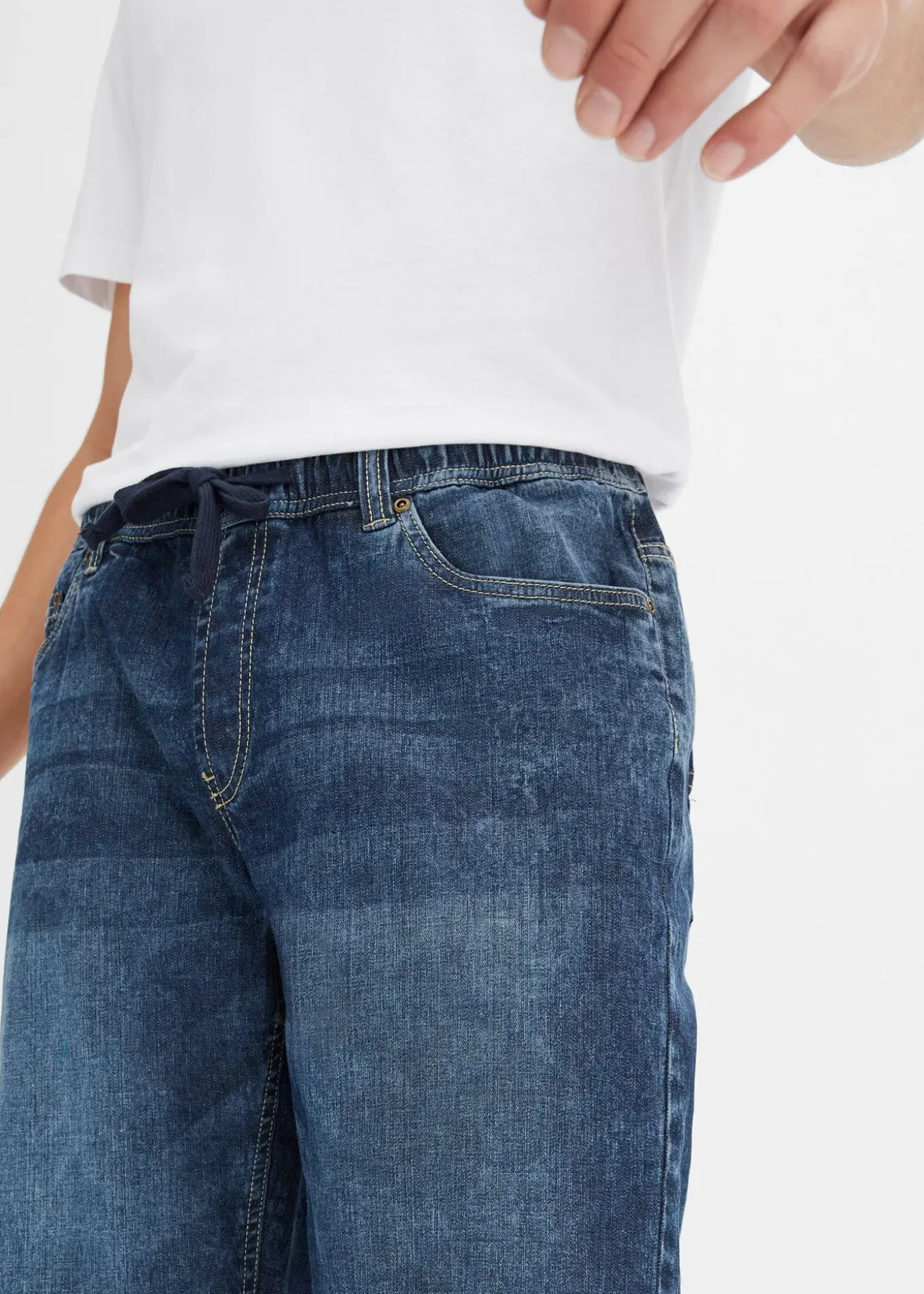 Bermuda taille élastiquée en denim léger, slim