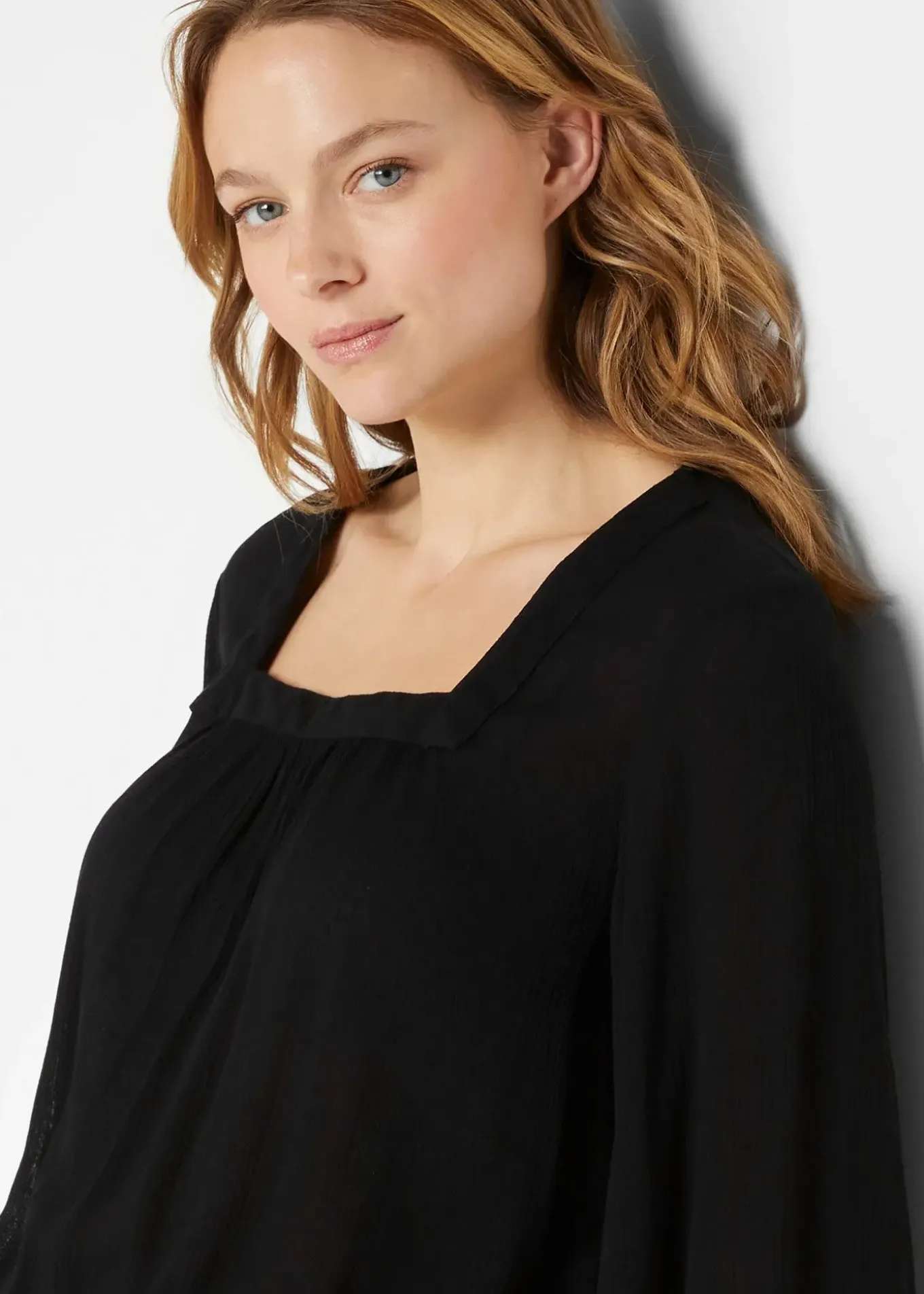 Blouse à encolure carrée