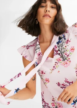 Blouse à lavallière et mancherons volantés