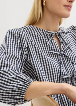 Blouse à nouettes