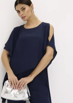 Blouse à pans, look superposé