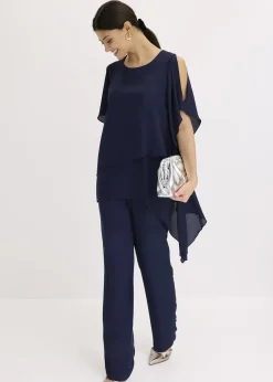 Blouse à pans, look superposé