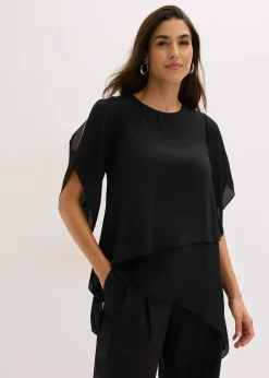 Blouse à pans, look superposé