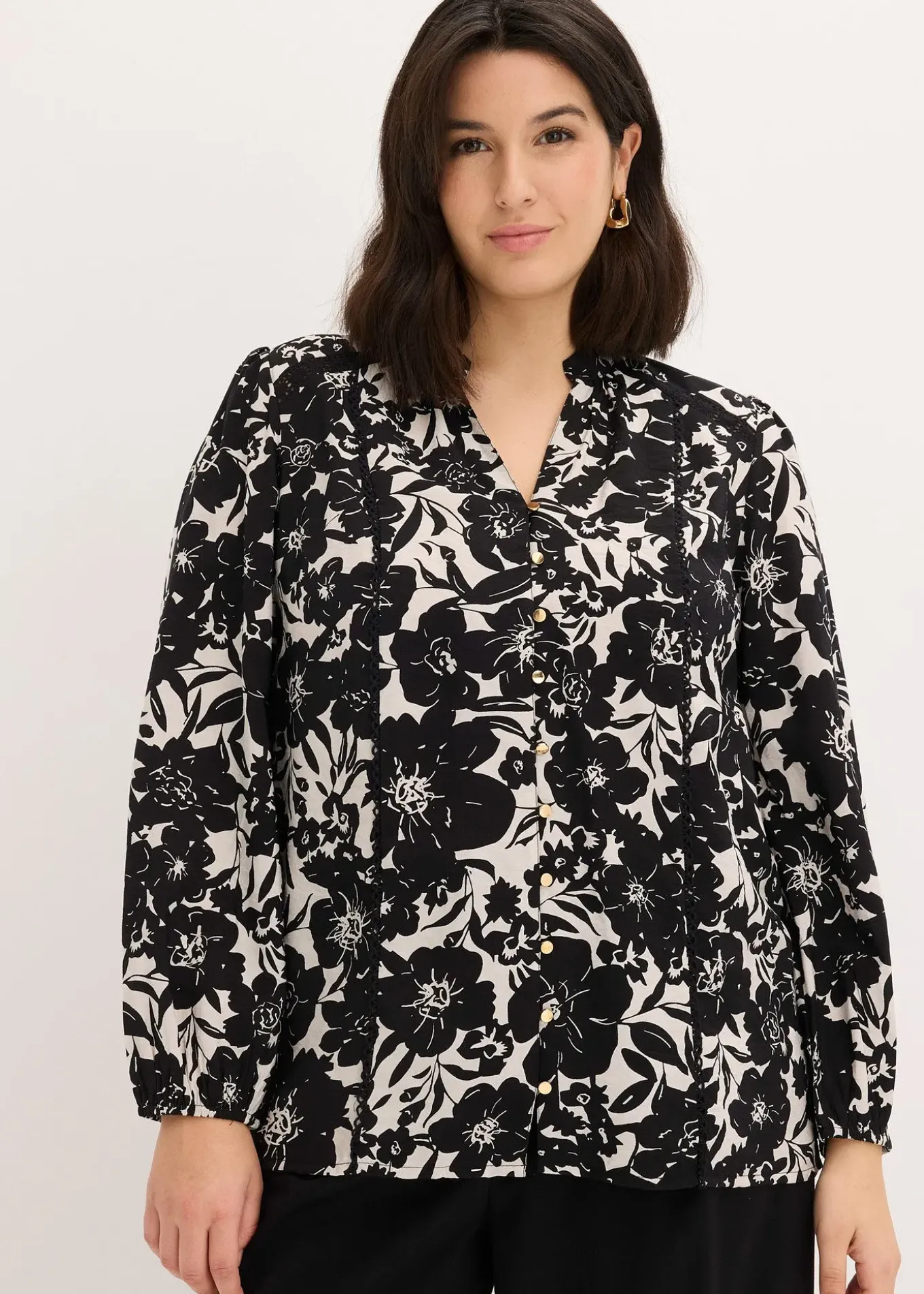 Blouse à rubans de dentelle