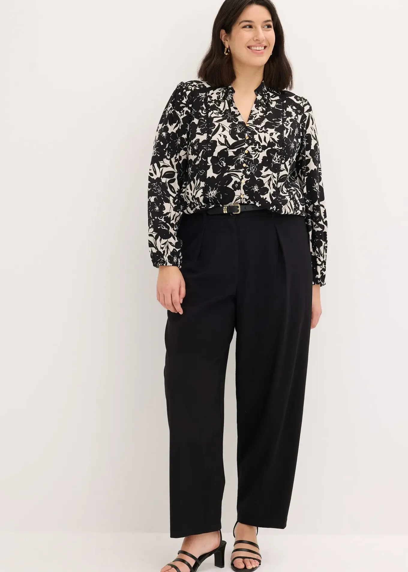 Blouse à rubans de dentelle