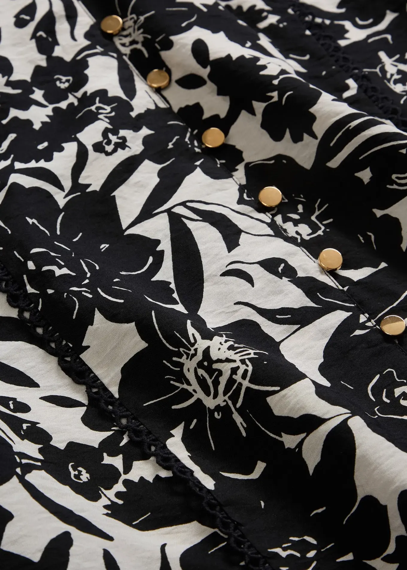 Blouse à rubans de dentelle