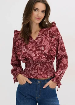 Blouse à volants et smocks