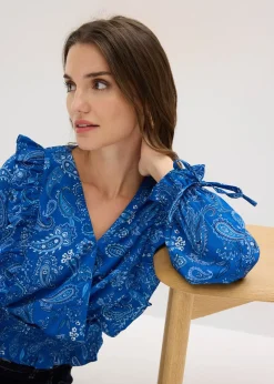 Blouse à volants et smocks