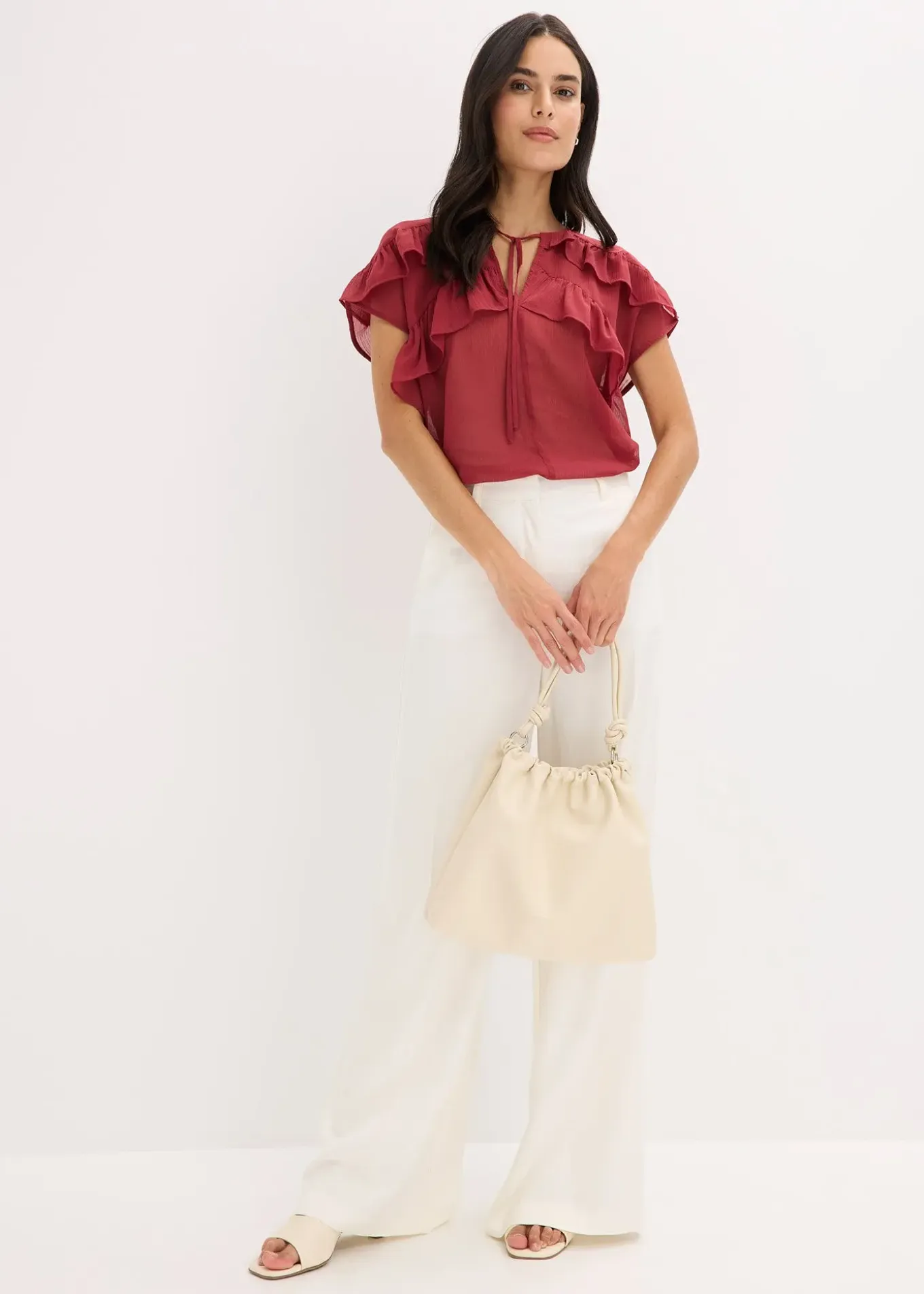 Blouse en crêpe à volants