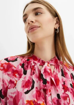 Blouse en mousseline avec lavallière