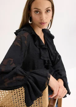 Blouse en mousseline légèrement transparente