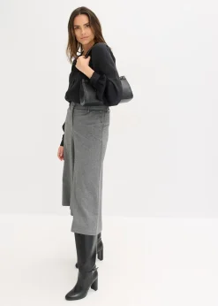 Blouse en satin avec galons en dentelle