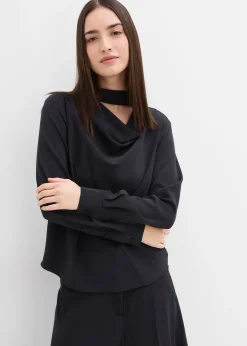 Blouse légèrement brillante
