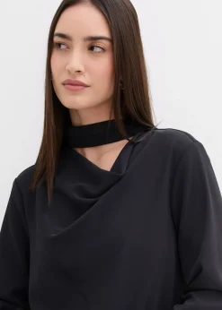 Blouse légèrement brillante