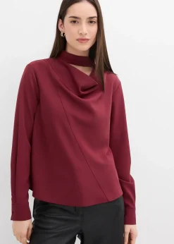 Blouse légèrement brillante