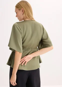 Blouse manches courtes à décolleté plongeant