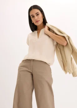 Blouse manches courtes ample en satin avec épaules descendues