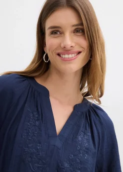 Blouse manches courtes, effet froissé