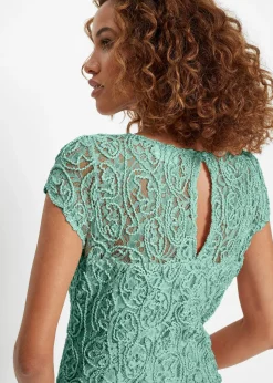 Blouse manches courtes en dentelle