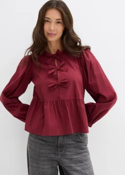 Blouse ornée de nœuds