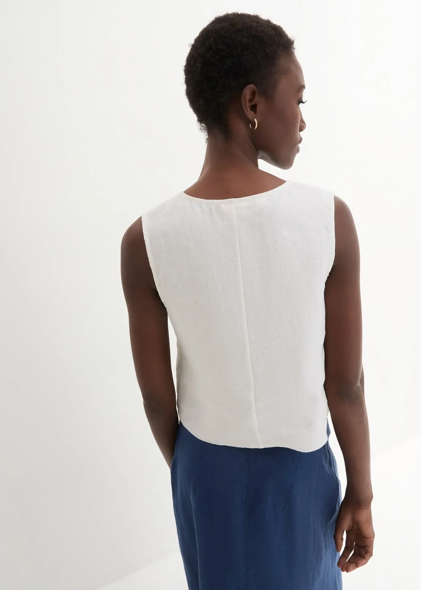 Blouse sans manches 100 % lin à encolure croisée