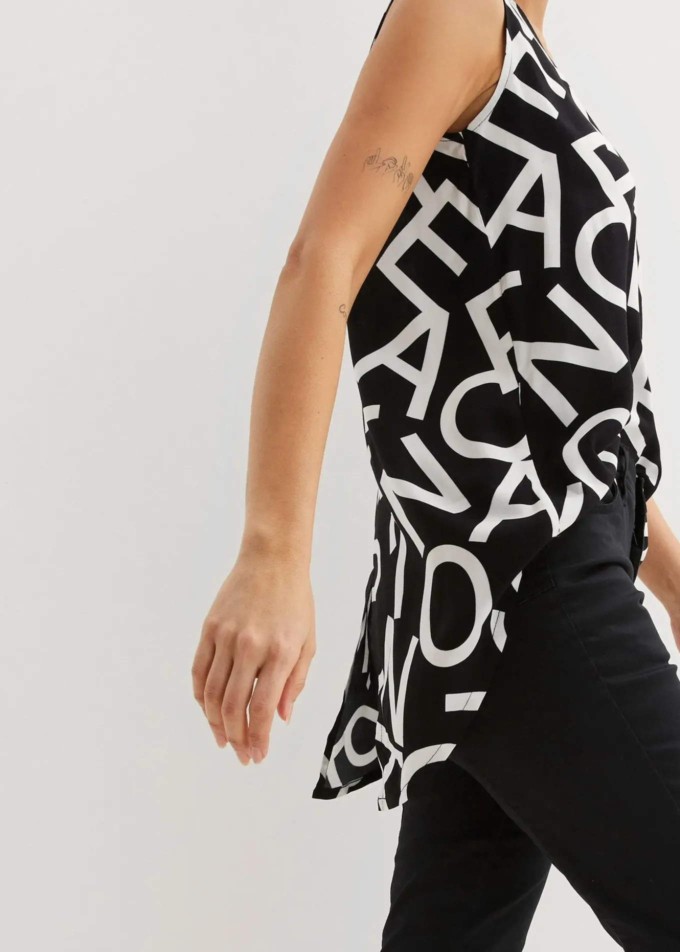 Blouse sans manches en viscose fluide