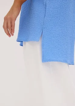 Blouse texturée avec bande de dentelle