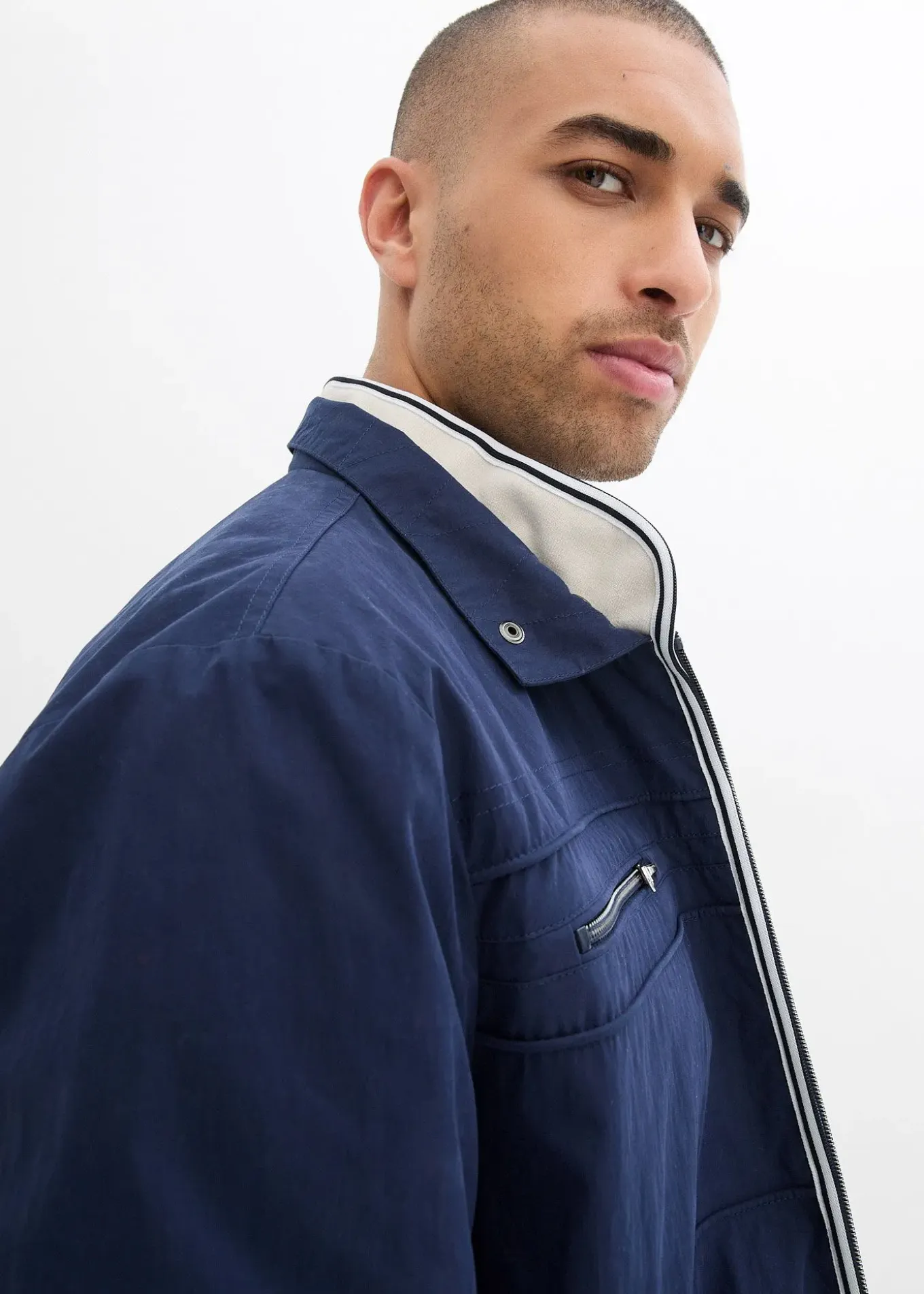 Blouson de mi-saison à col montant