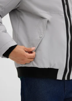 Blouson d’hiver à capuche et détails sportifs