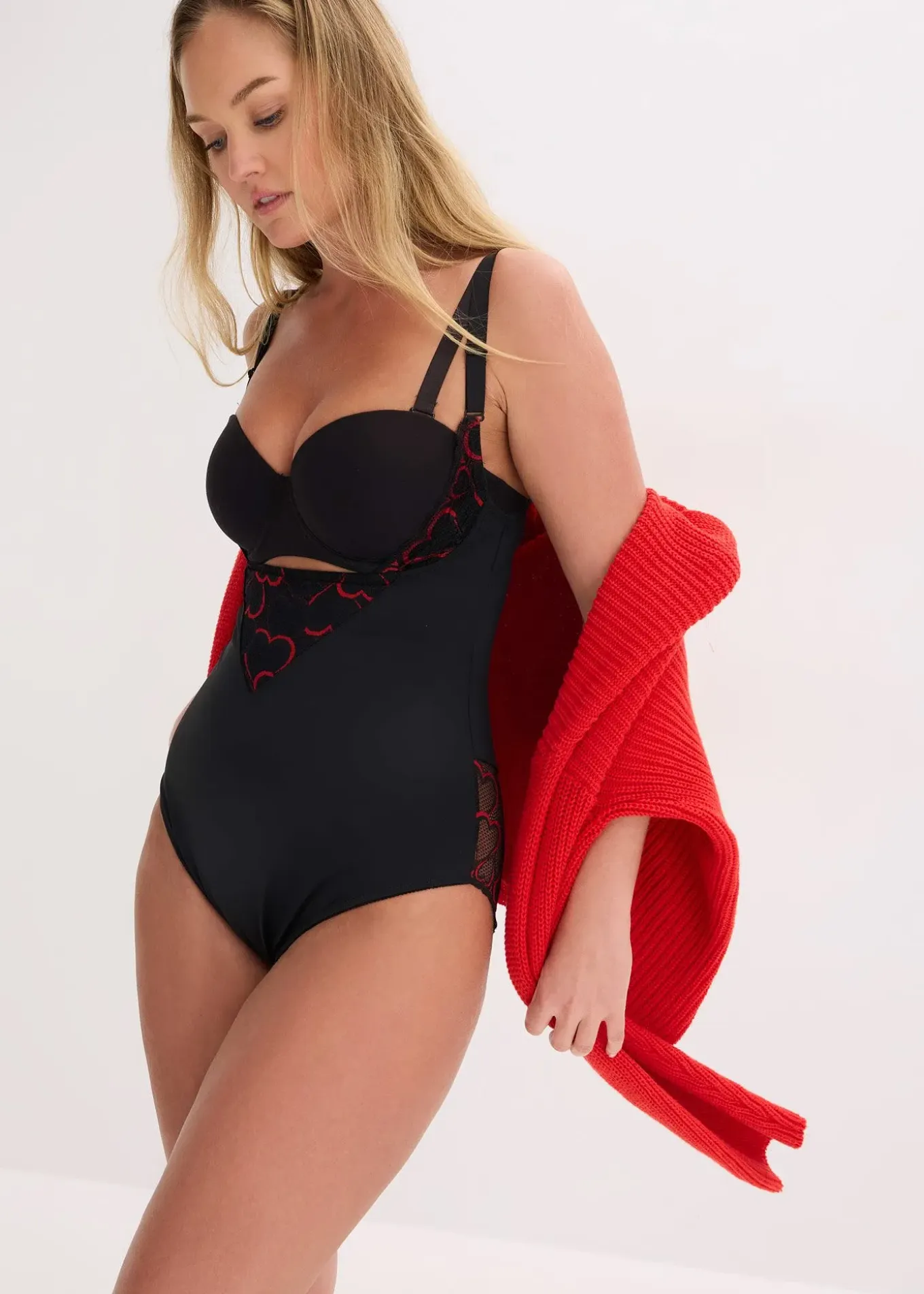 Body sculptant avec dentelle, maintien léger