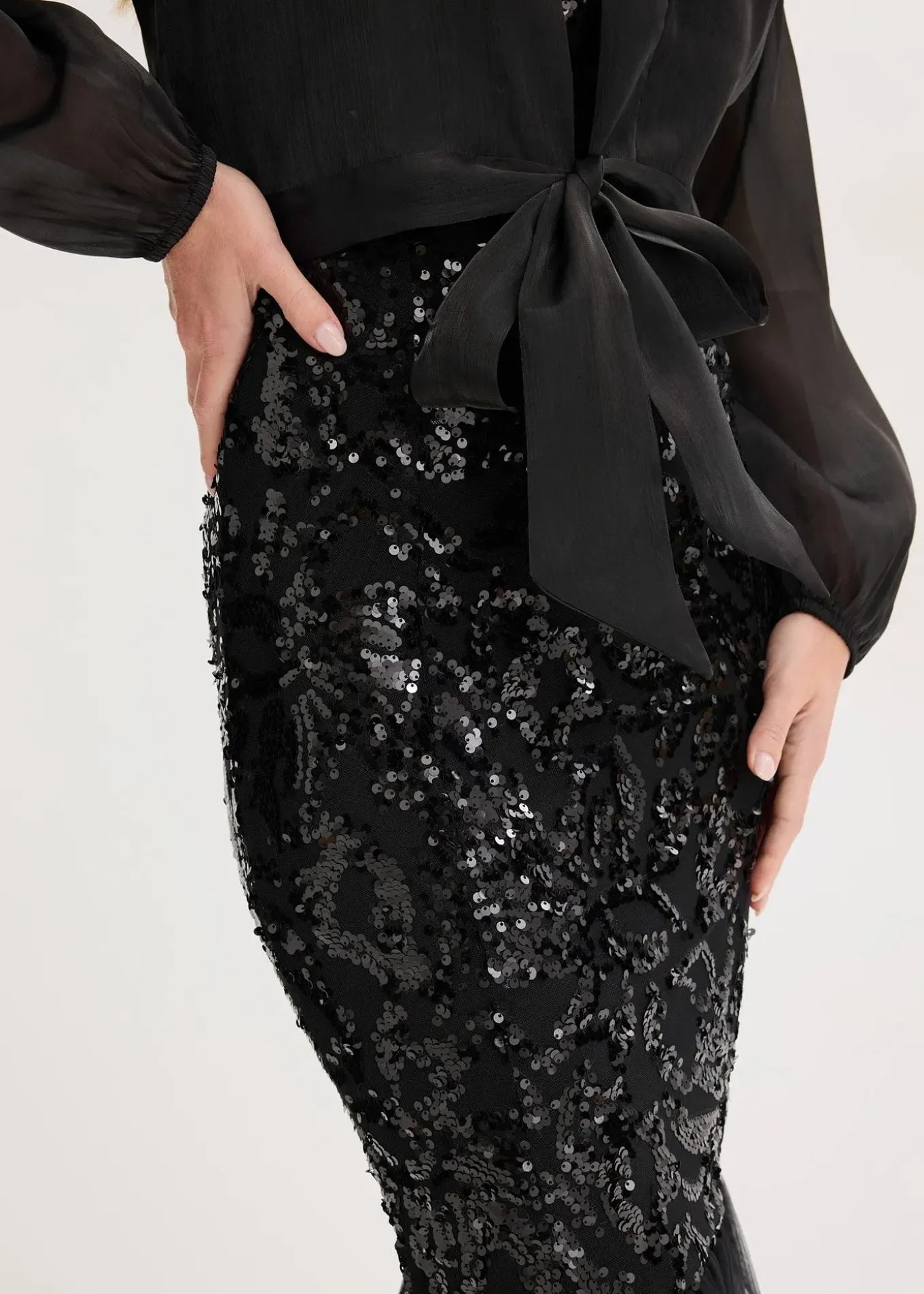 Boléro en tulle fin avec détail à nouer