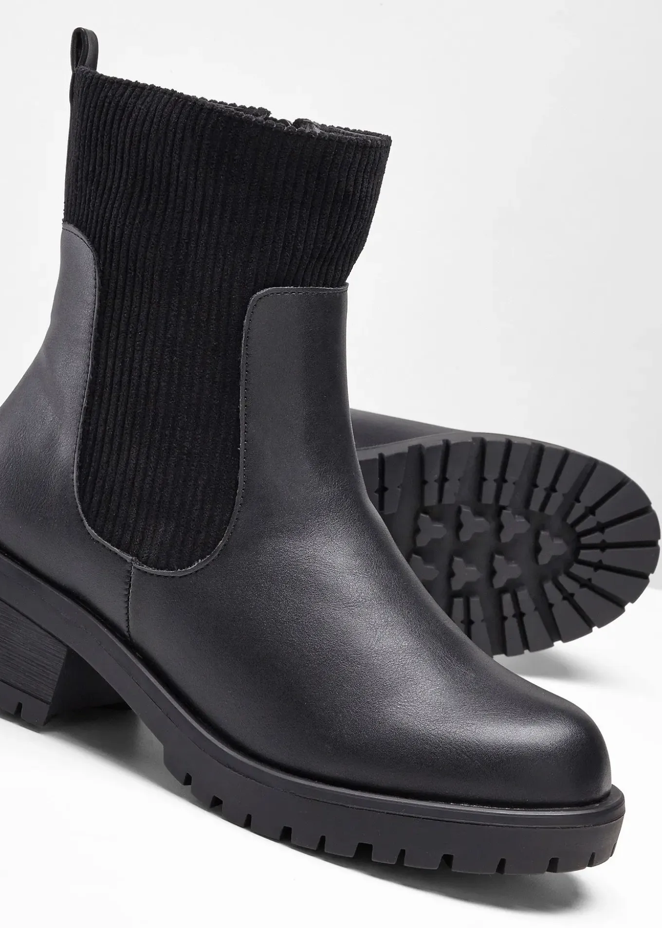 Boots avec empiècement en velours côtelé