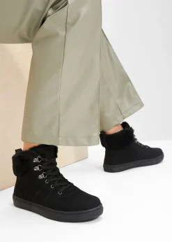 Boots fourrées à lacets