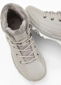 Boots fourrées à lacets