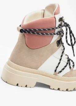 Boots fourrées à lacets