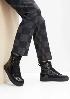 Boots fourrées à lacets