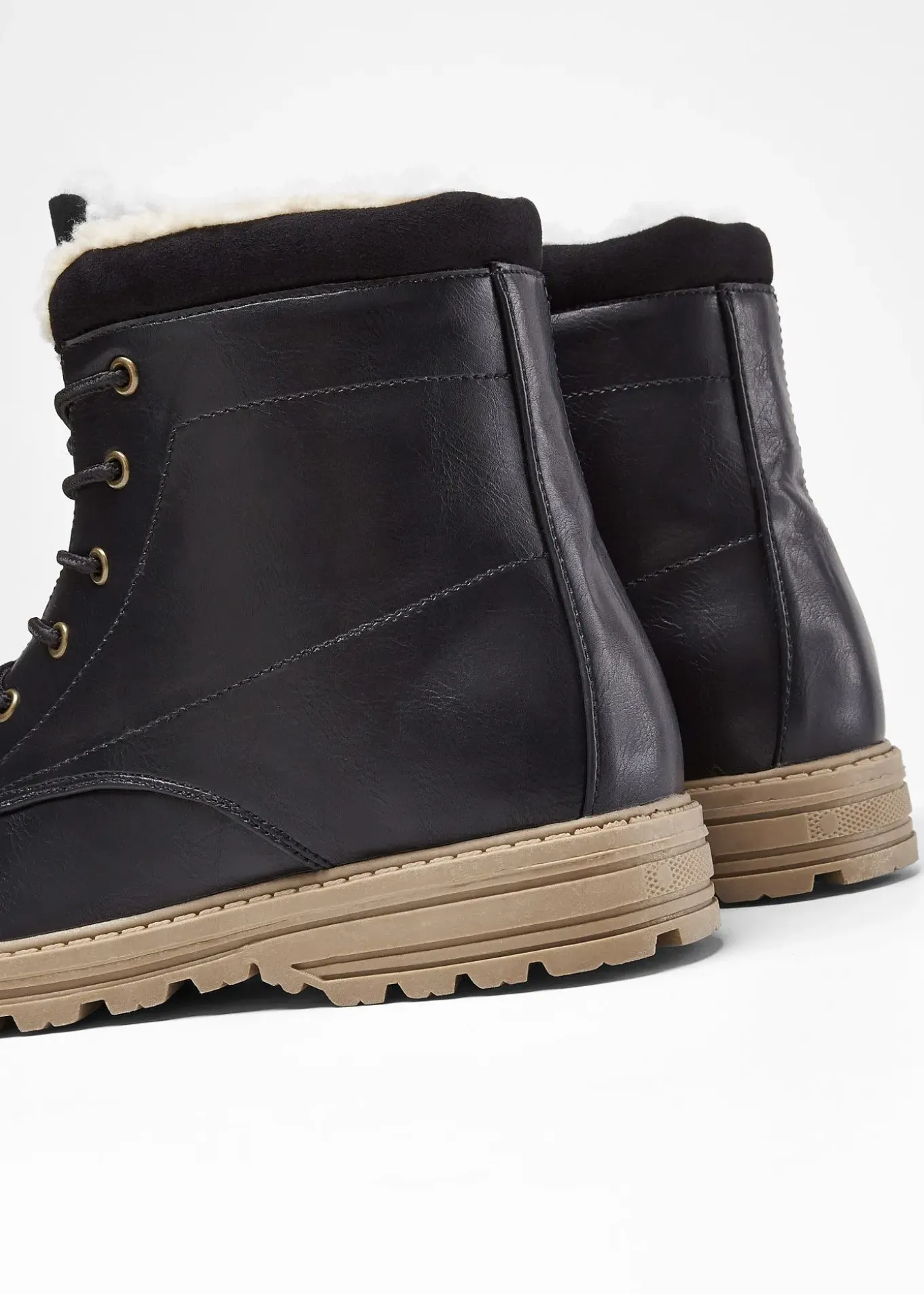 Boots fourrées à lacets