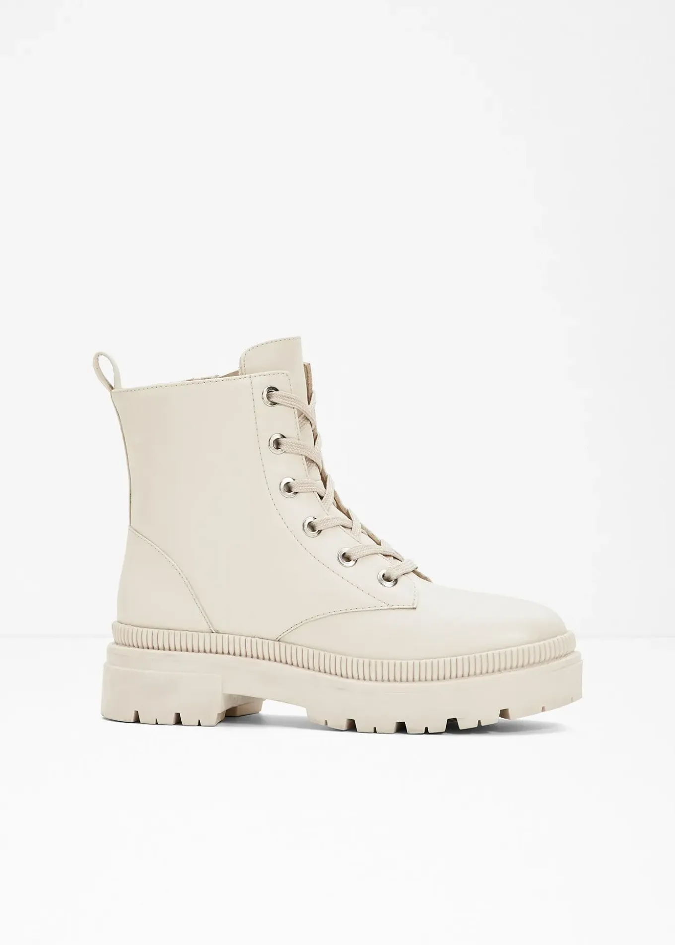 Boots lacées à semelle crantée